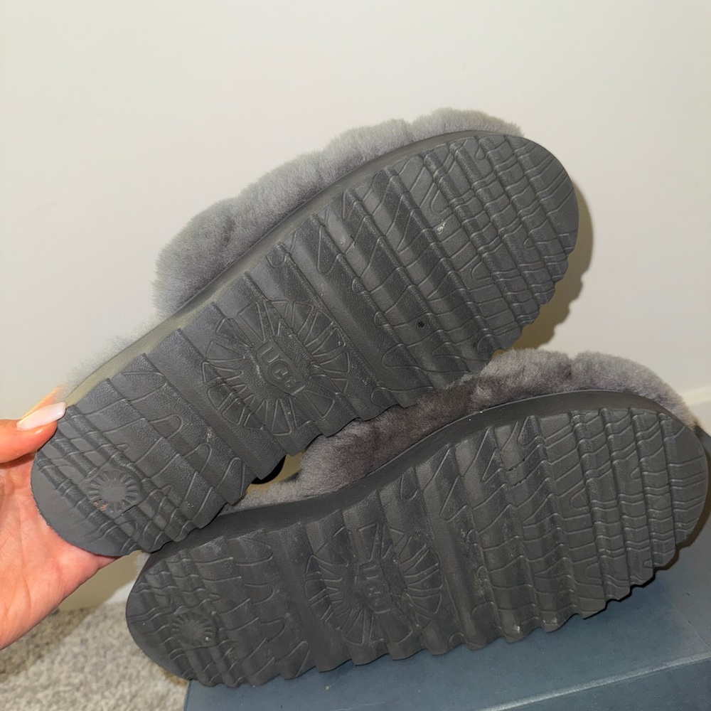 Ugg Slippers - image 3